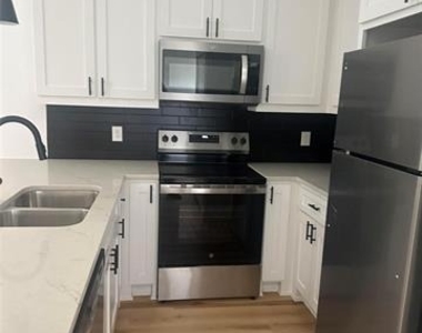 2095 Bourland - Photo Thumbnail 2