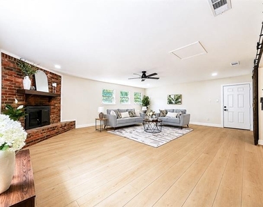 209 W Southern Avenue - Photo Thumbnail 13