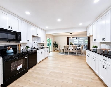 209 W Southern Avenue - Photo Thumbnail 7