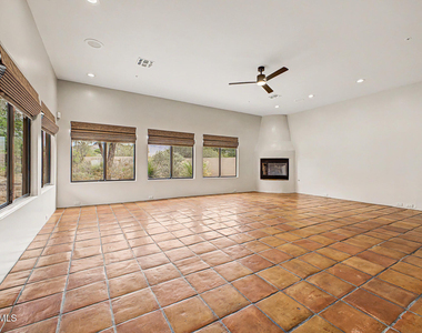 9202 E Rimrock Drive - Photo Thumbnail 14