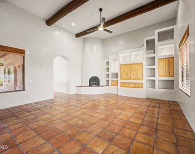 9202 E Rimrock Drive - Photo Thumbnail 6