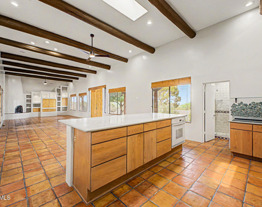 9202 E Rimrock Drive - Photo Thumbnail 12