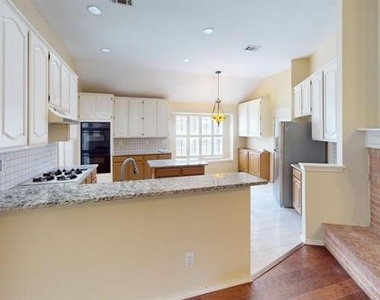 5603 Stonehenge Drive - Photo Thumbnail 8