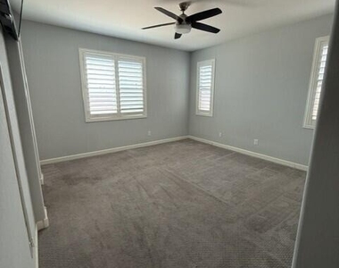 1707 N Hillcrest -- - Photo Thumbnail 10