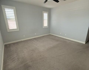 1707 N Hillcrest -- - Photo Thumbnail 11