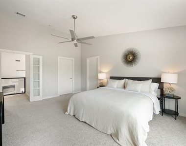 4213 Dickason Avenue - Photo Thumbnail 19