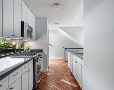4213 Dickason Avenue - Photo Thumbnail 14