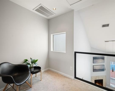 4213 Dickason Avenue - Photo Thumbnail 17