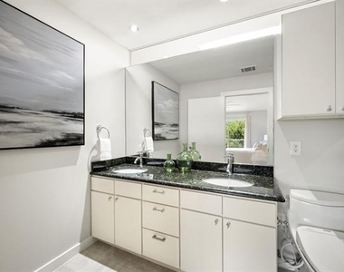 4213 Dickason Avenue - Photo Thumbnail 21
