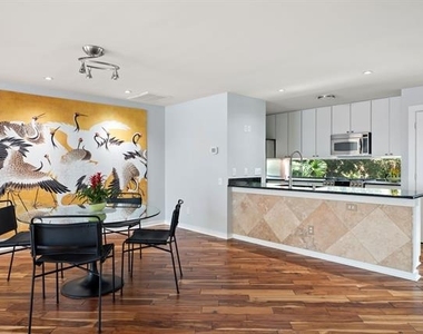 4213 Dickason Avenue - Photo Thumbnail 8