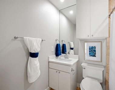 4213 Dickason Avenue - Photo Thumbnail 7