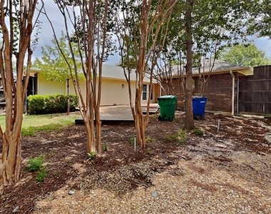 3213 Sugarbush Drive - Photo Thumbnail 18