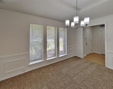 3213 Sugarbush Drive - Photo Thumbnail 6
