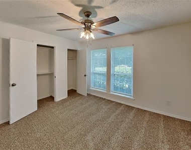 3213 Sugarbush Drive - Photo Thumbnail 13