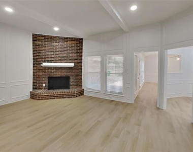 3213 Sugarbush Drive - Photo Thumbnail 1