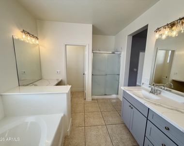 6558 W Townley Avenue - Photo Thumbnail 30