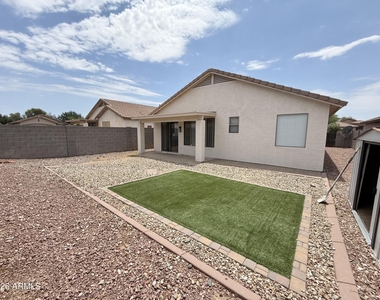 6558 W Townley Avenue - Photo Thumbnail 37