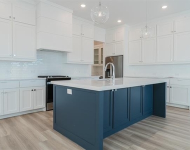 11661 Liberty Commons Court - Photo Thumbnail 14