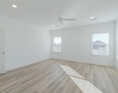 11661 Liberty Commons Court - Photo Thumbnail 28