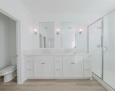 11661 Liberty Commons Court - Photo Thumbnail 25