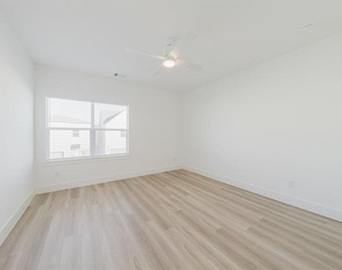 11661 Liberty Commons Court - Photo Thumbnail 29