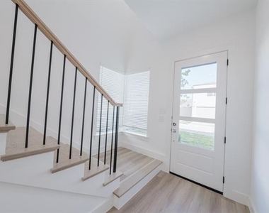 11661 Liberty Commons Court - Photo Thumbnail 2