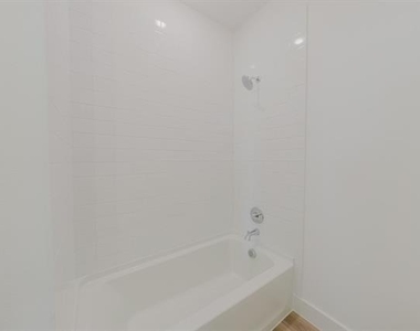11661 Liberty Commons Court - Photo Thumbnail 32