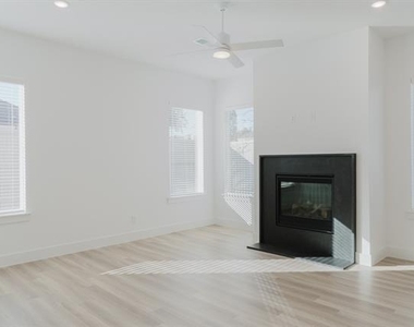 11661 Liberty Commons Court - Photo Thumbnail 6
