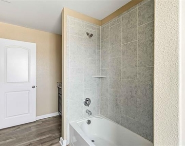 265 Honeysuckle Lane - Photo Thumbnail 29