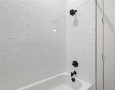 131 Garden Court E - Photo Thumbnail 16