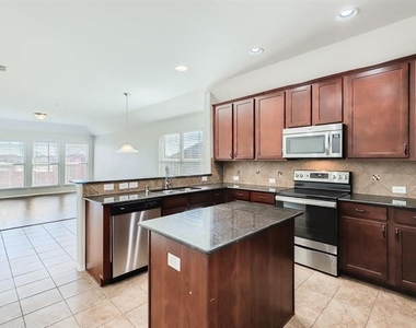 1270 Lasso Drive - Photo Thumbnail 2