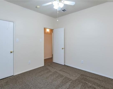 5505 Cedar Elm Drive - Photo Thumbnail 16