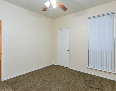 5505 Cedar Elm Drive - Photo Thumbnail 14