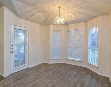 5505 Cedar Elm Drive - Photo Thumbnail 9
