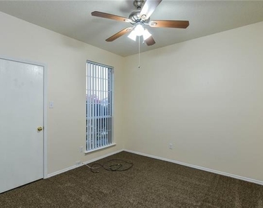 5505 Cedar Elm Drive - Photo Thumbnail 12