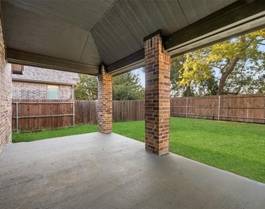 3319 Sequoia Lane - Photo Thumbnail 22