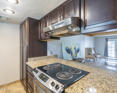 3119 N 38th Street - Photo Thumbnail 1