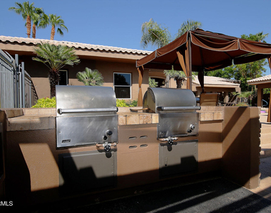 7009 E Acoma Drive - Photo Thumbnail 23