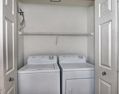 7009 E Acoma Drive - Photo Thumbnail 4