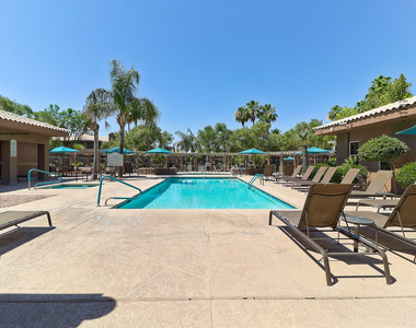 7009 E Acoma Drive - Photo Thumbnail 15