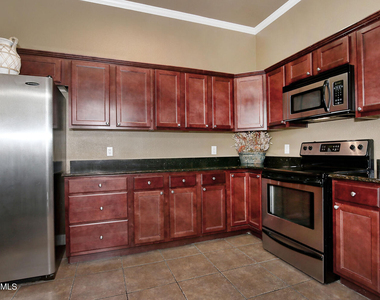 7009 E Acoma Drive - Photo Thumbnail 20