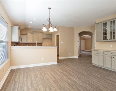 1617 Nighthawk Drive - Photo Thumbnail 6