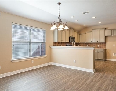 1617 Nighthawk Drive - Photo Thumbnail 7