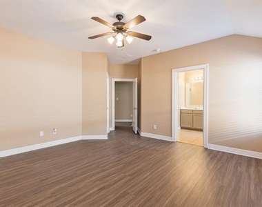 1617 Nighthawk Drive - Photo Thumbnail 11