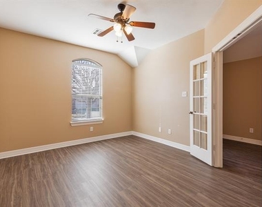 1617 Nighthawk Drive - Photo Thumbnail 3