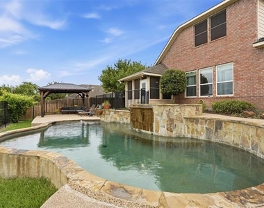 5605 Southern Hills Drive - Photo Thumbnail 25