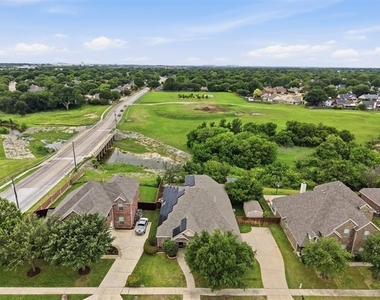 5605 Southern Hills Drive - Photo Thumbnail 26