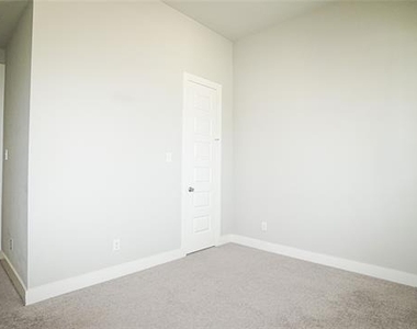 2251 Brookside Drive - Photo Thumbnail 28