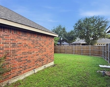 1632 Balboa Lane - Photo Thumbnail 17