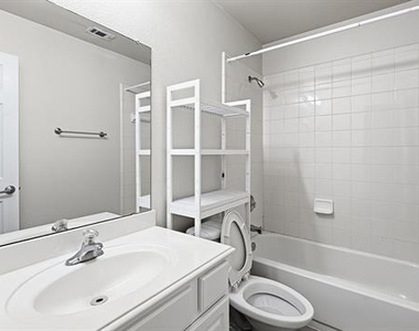 1632 Balboa Lane - Photo Thumbnail 10